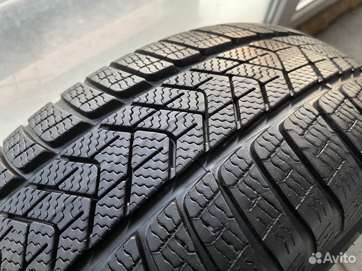 Pirelli Winter Sottozero 3 245/50 R19