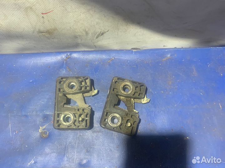 Замок двери наружний правый ваз 2110-12