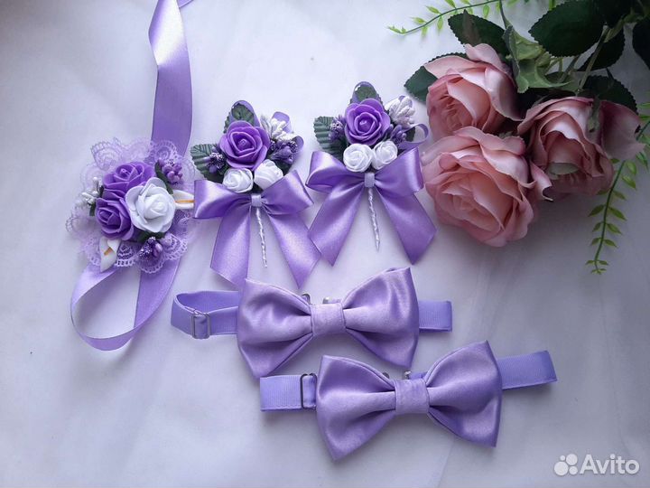 Бутоньерки, браслеты, свадебные аксессуары