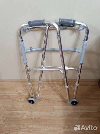 Инвалидные ходунки