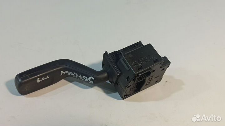 Переключатель поворотов подрулевой