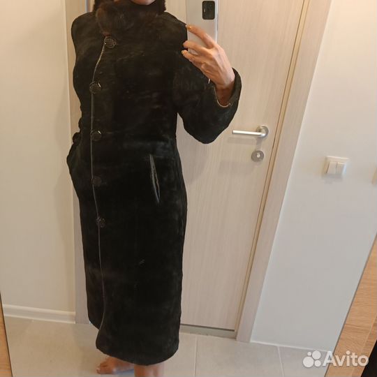 Шуба мутоновая с норковым воротничком 44-46