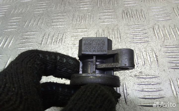 Катушка зажигания бензиновая на Toyota Corolla E12
