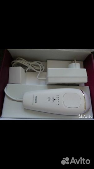 Фотоэпилятор Philips Lumea Essential BRI863/00