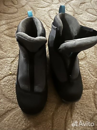 Лыжные ботинки