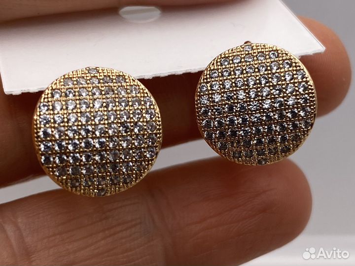 Серьги модные тренд