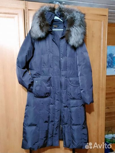 Пуховик женский удлинненый