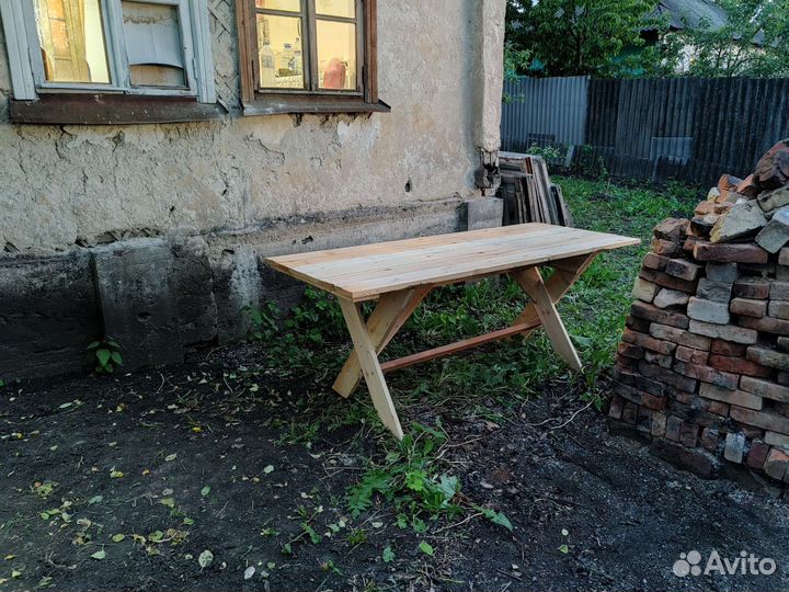 Стол садовый
