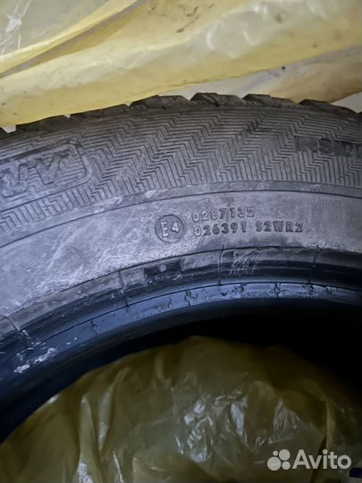 Gislaved Nord Frost 200 215/60 R17 96T