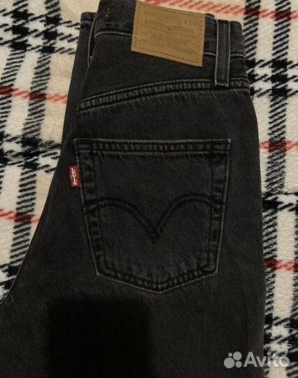 Джинсы levis