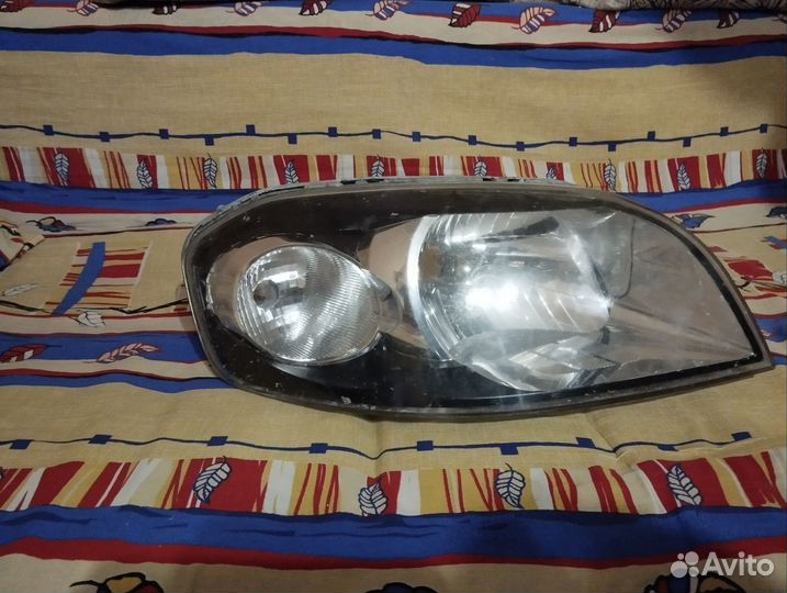 Продам фару