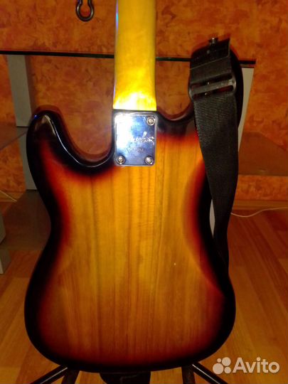 Бас гитара Fender