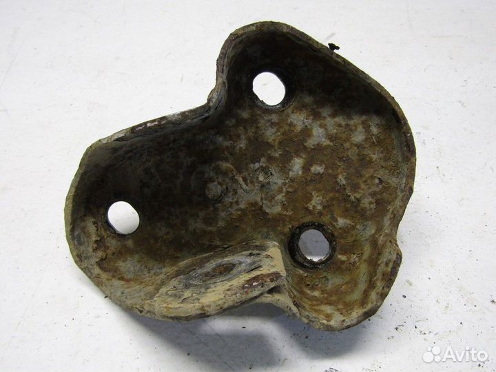 Кронштейн задней балки Fiesta 2001-2007