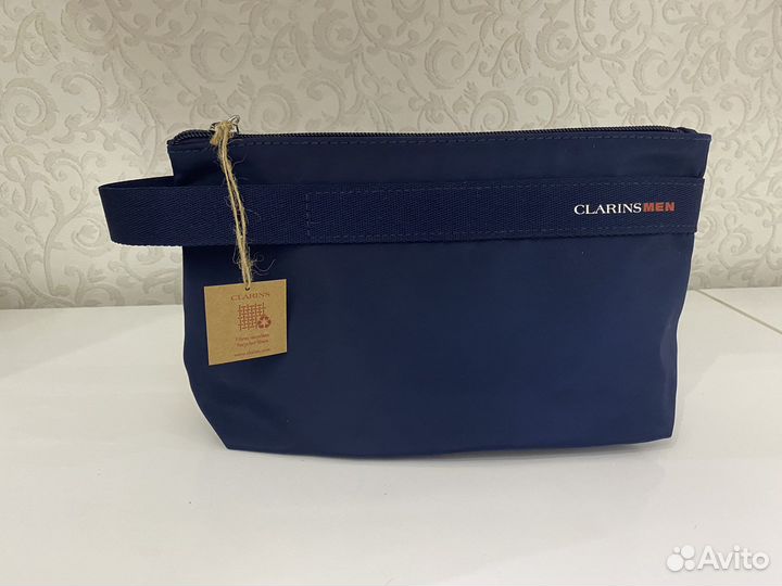 Косметичка clarins