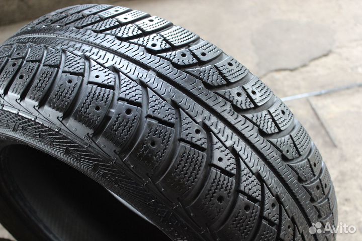 Gislaved Nord Frost 5 215/55 R16 97T