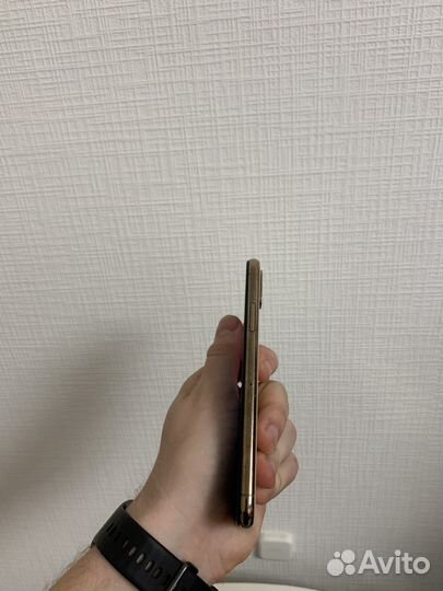 iPhone Xs, 64 ГБ