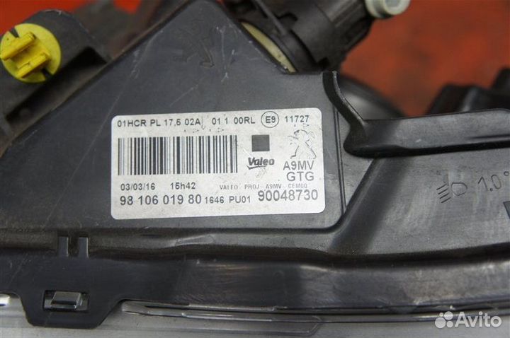 Фара передняя левая Peugeot 208 CC 2016