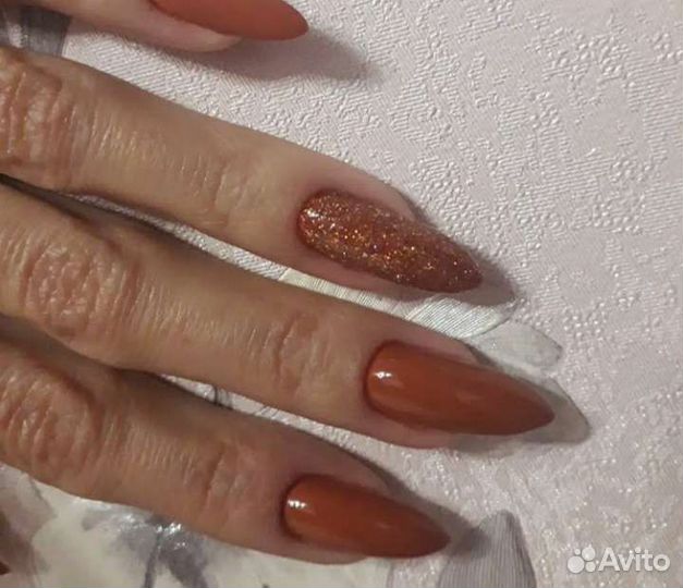 Покрытие ногтей на руках гель-лаком