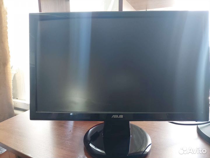 Монитор Asus