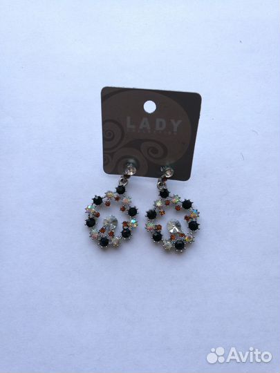 Серьги-гвоздики