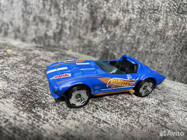 Машинки hotwheels