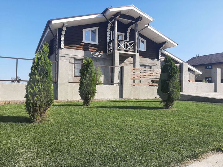 Дом 270 м² на участке 13 сот.