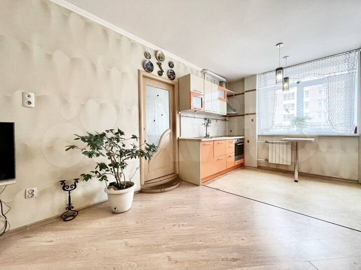 3-к. квартира, 55 м², 2/10 эт.