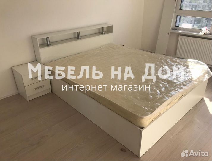 Кровать