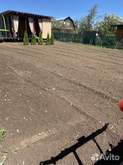 Вспашка земли минитрактором