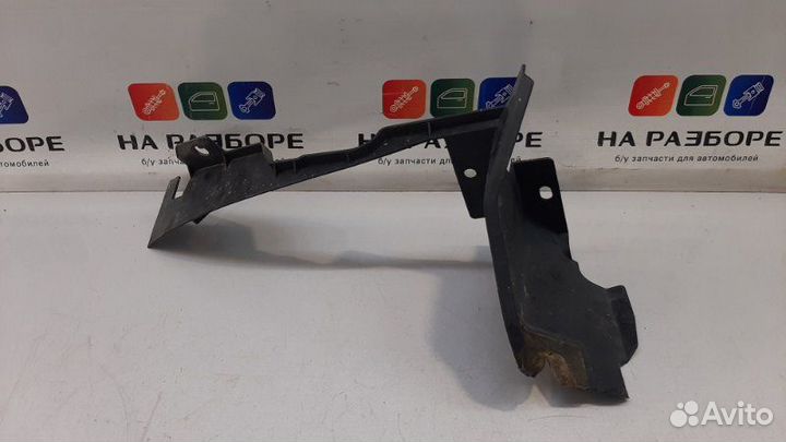 Дефлектор радиатора левый Mazda Cx-7 ER L3-VDT