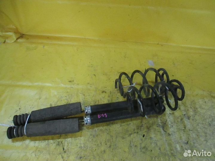 Амортизатор на Nissan Note E11