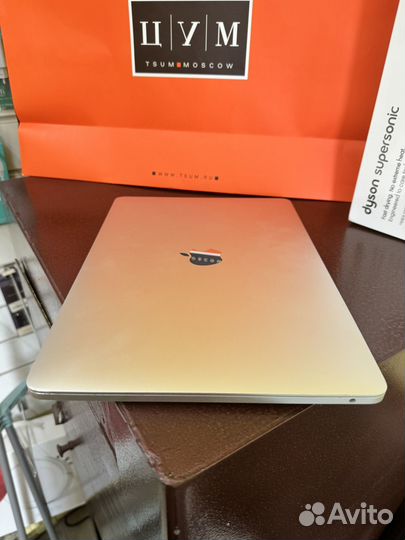 Macbook pro 13 2017 i5