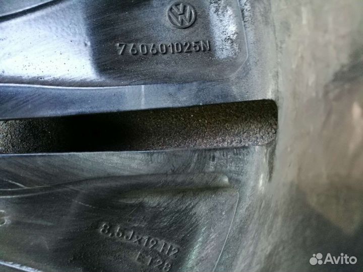 Диск R 19 Volkswagen Touareg. 1 штука