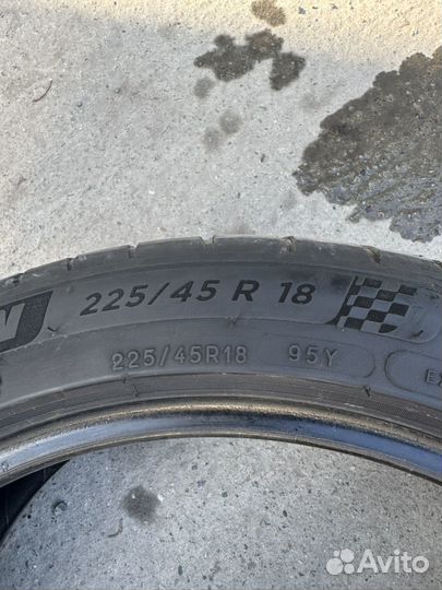 Michelin Pilot Sport 4 225/45 R18 95