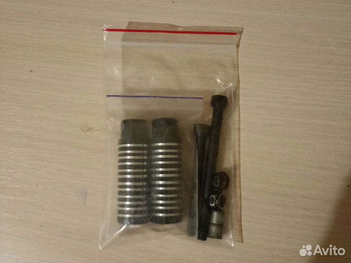 Пеги на самокат и ось в подарок со всеми болтами