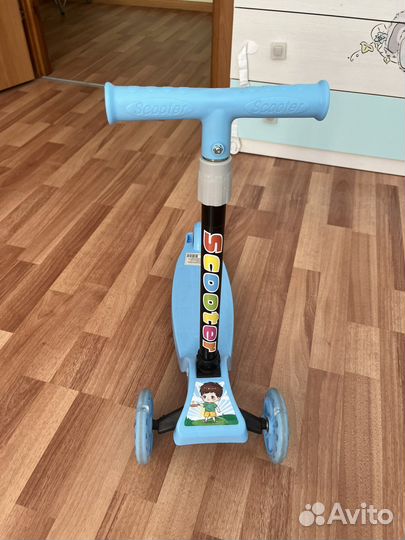 Самокат детский трехколесный