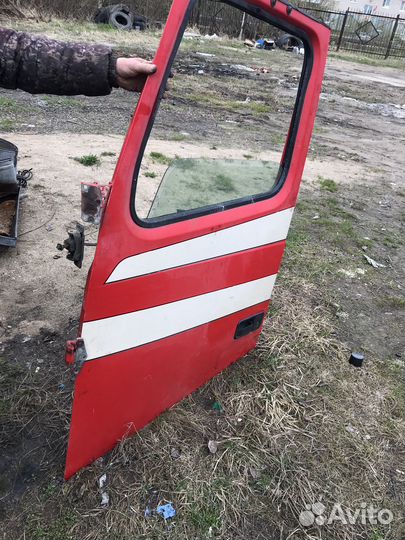 Левая дверь volvo FH12