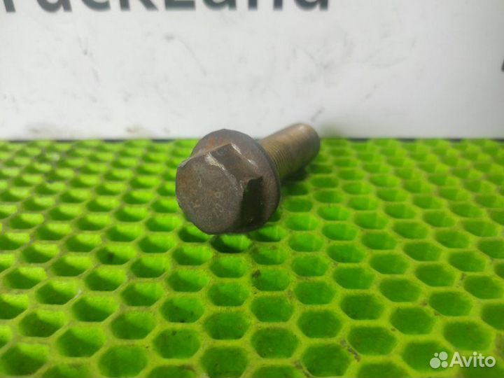 Болт М16х1,5х50-10,9 Man