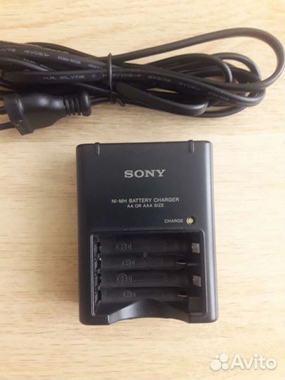 Зарядное устройство Sony