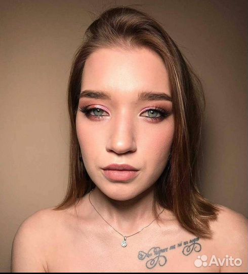 Визажист-бровист