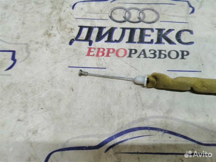 Трос стояночного тормоза VW Touareg 2002-2010