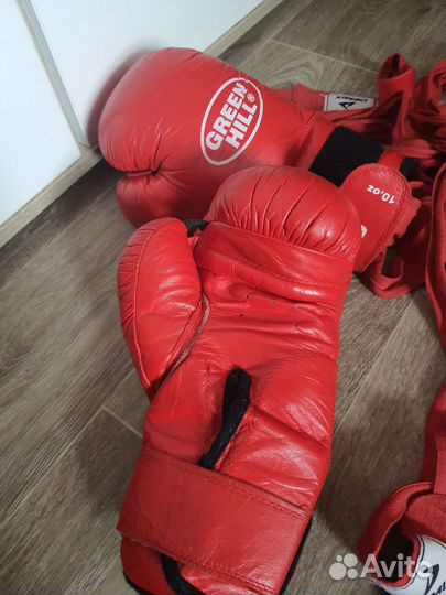 Боксерские перчатки 10 oz детские
