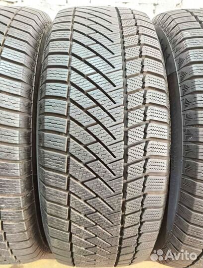 Continental ContiVikingContact 6 235/55 R17 99H