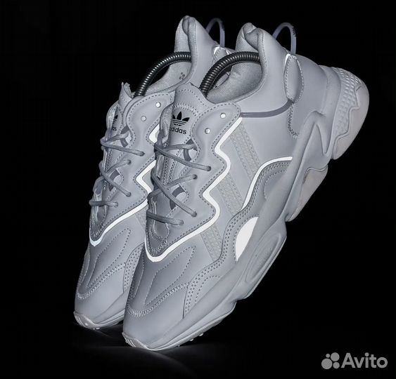 Кроссовки Adidas ozweego белые