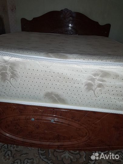 Кровать с матрасом 160190