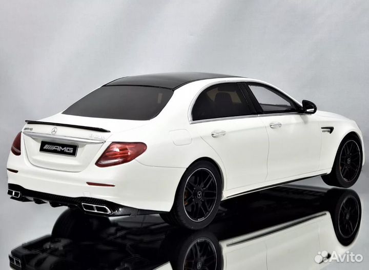 Модель mercedes e63 amg w213 1:18