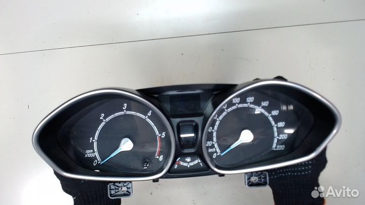 Щиток приборов Ford B-Max, 2013