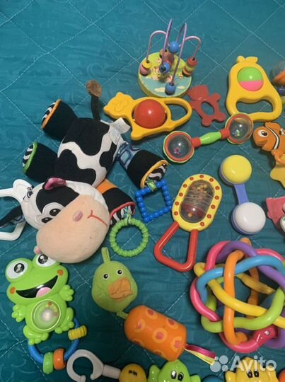 Погремушки,игрушки для малыша