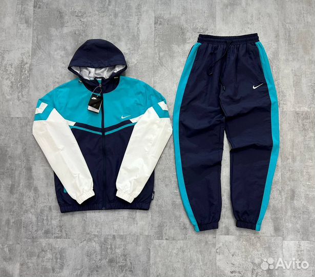 Спортивный костюм мужской Nike