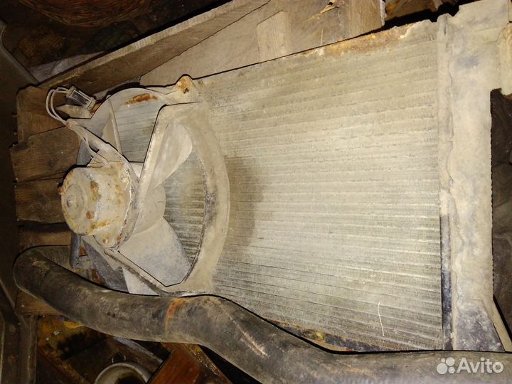 Радиатор с вентилятором для Austin metro 1,3